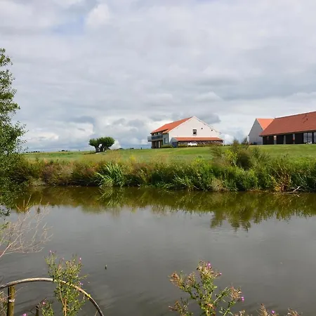 Oversteekhof فندق مبيت وإفطار Roesbrugge-Haringe